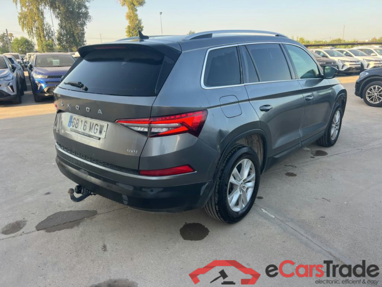 SKODA Kodiaq / 2021 / 5P / todoterreno 2.0 TDI 110KW (150cv) DSG 4x4 Ambition #2