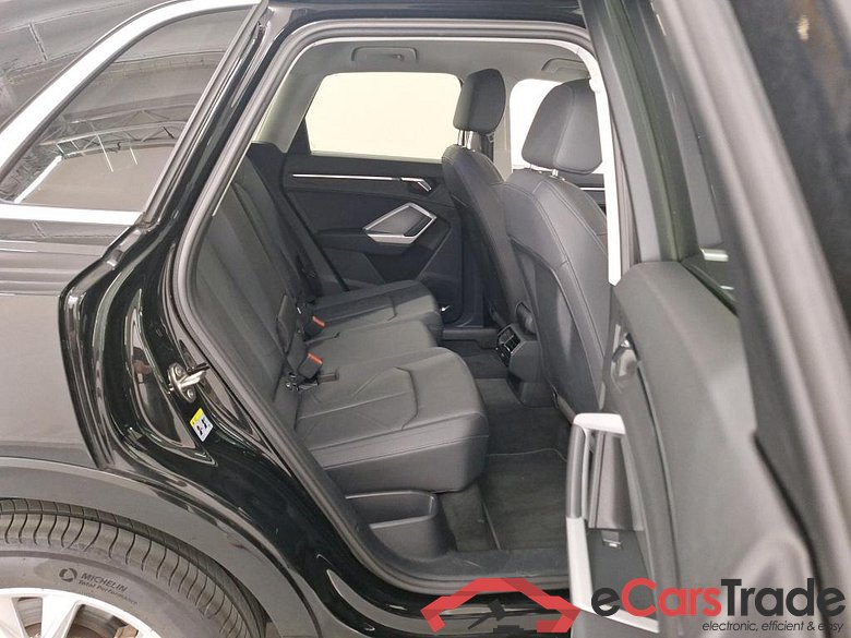 AUDI Q3 1.4 45 TFSI E S TRONIC S LINE #6