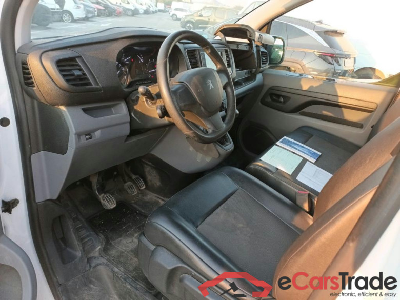 PEUGEOT Expert / 2016 / 4P / furgón Furgón Premium 1.5 BlueHDi 100 Standard (AC) #3