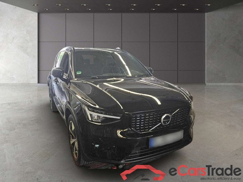 Volvo XC40 (2017->) DE - SUV5 B4 AWD EU6d, Ultimate Dark, (Facelift) 2022 - 2022 #2