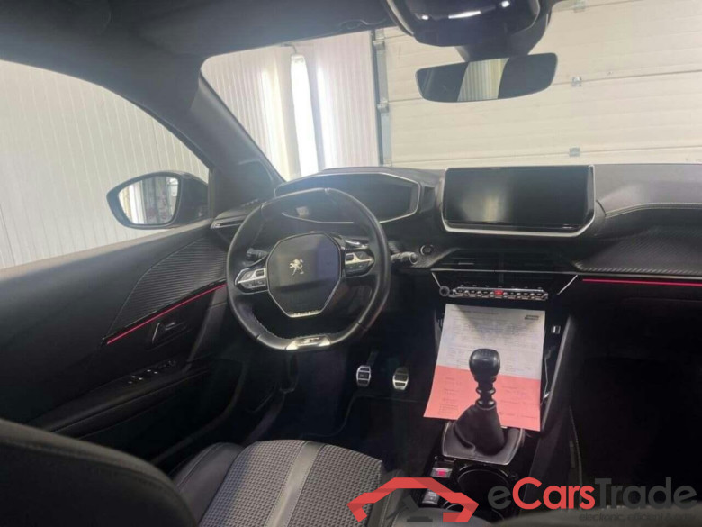 PEUGEOT 208 1.2 PureTech GT #3