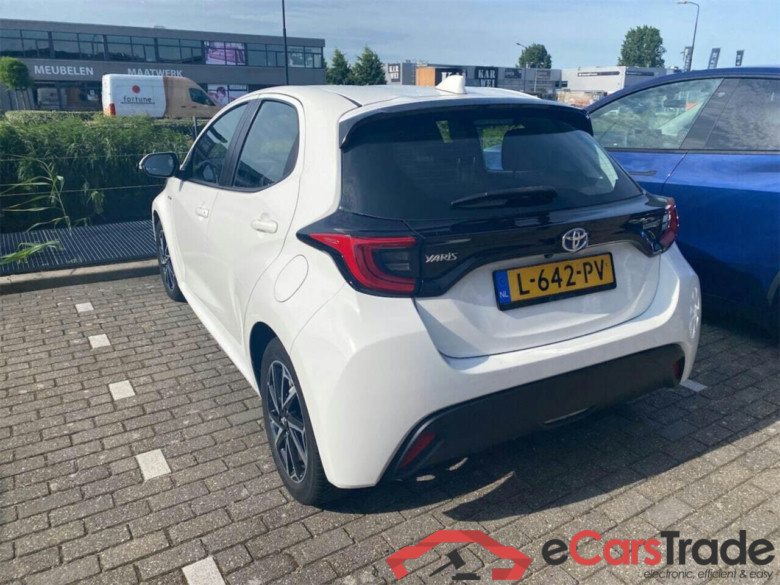 TOYOTA YARIS 1.5 Hybrid Dynamic #3