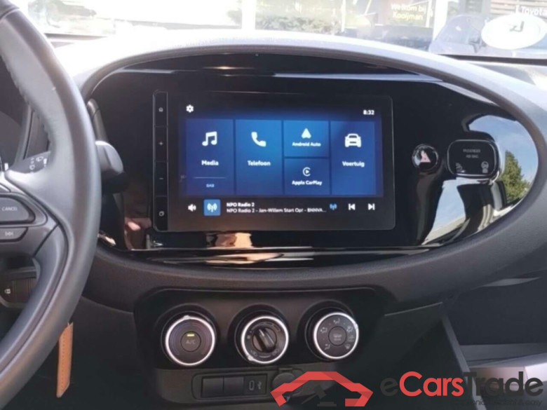 TOYOTA Aygo X 1.0 VVT-i MT Play #6