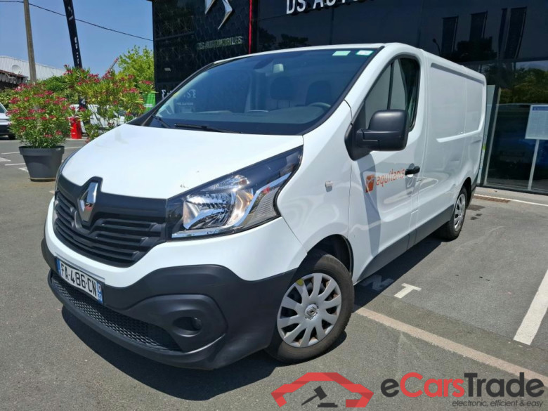 RENAULT Trafic / 2014 / 4P / Fourgon tôlé &FG GCF L1H1 1200 dCi 95 E6 #1