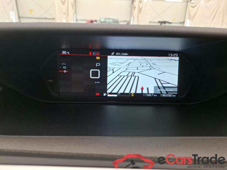 C4 Grand Picasso Shine 1.5 BlueHDi 130CV BVA8 Repeint en Rouge / Teinte SIV Blanc Banquise./ WHITE CAR REPAINT IN RED #6