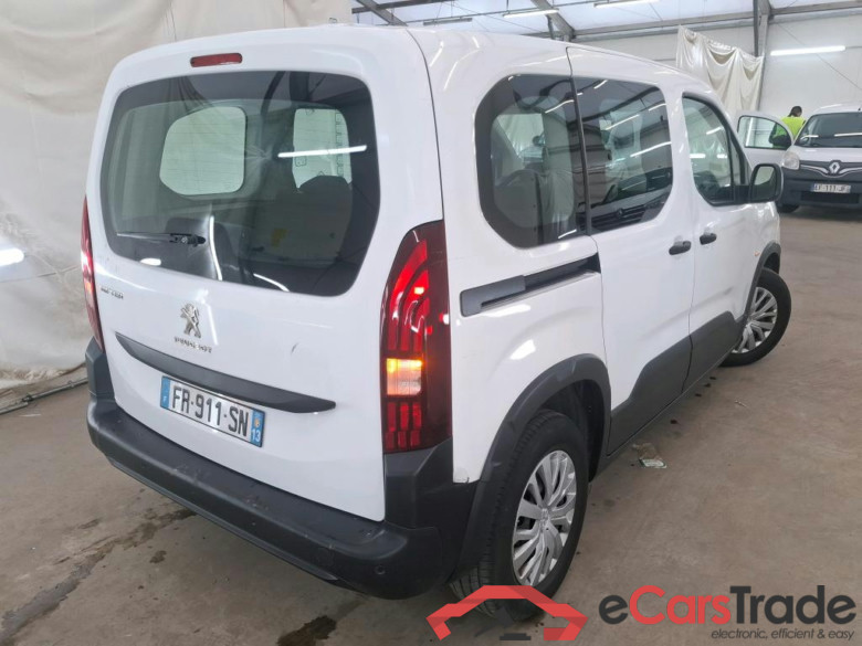 Rifter Active L1 1.2 PureTech 110 CV #3
