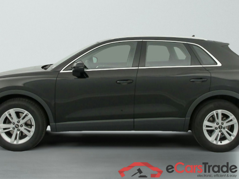 Audi Q3 35 TFSI 150 CH S TRONIC 7 BUSINESS LINE #4