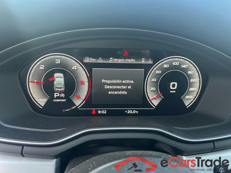 AUDI A5 / 2019 / 5P / berlina con portón Black Line 40 TDI S tronic Sportback #4