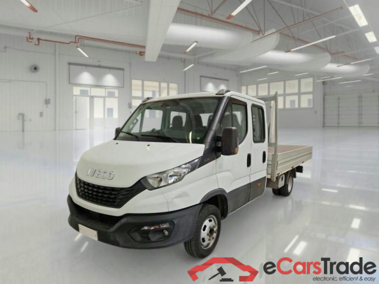 IVECO DAILY / 2019 / 4P / CAB.CABINA DOPPIA 35C16H D 6+1 4100 QUAD-TOR RG #1