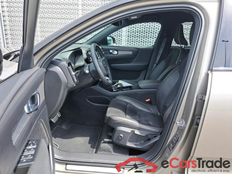 VOLVO XC40 1.5 T4 PHEV R-DESIGN DCT #5