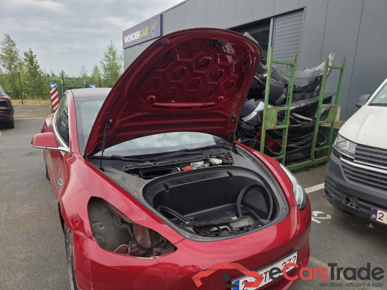 TESLA Model 3 Model 3