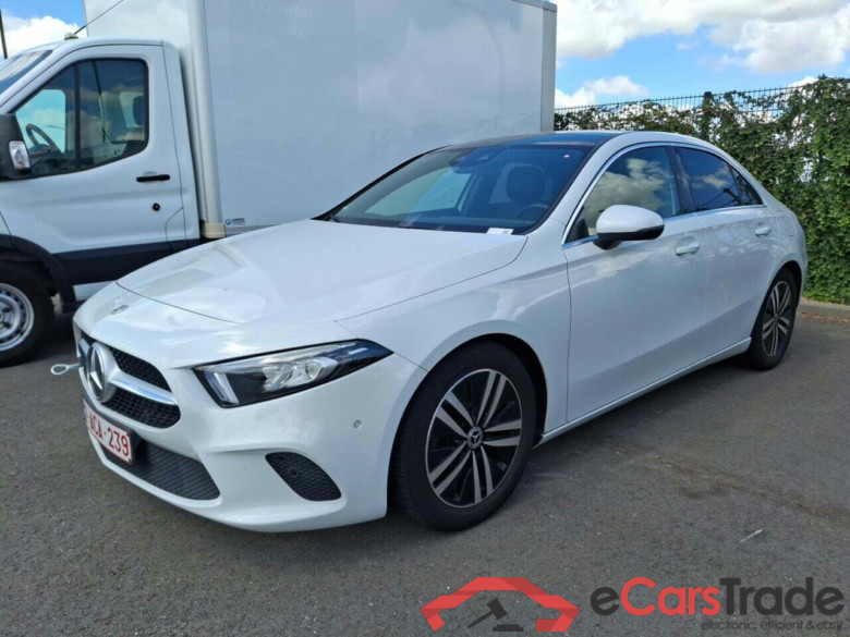 MERCEDES-BENZ A-KLASSE SEDAN 180 BUSINESS SOL.