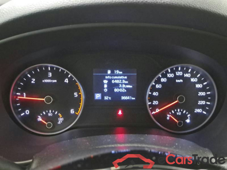 KIA SPORTAGE / 2018 / 5P / SUV 1.6 CRDI 100KW BUSIN CLASS DCT 2WD #4