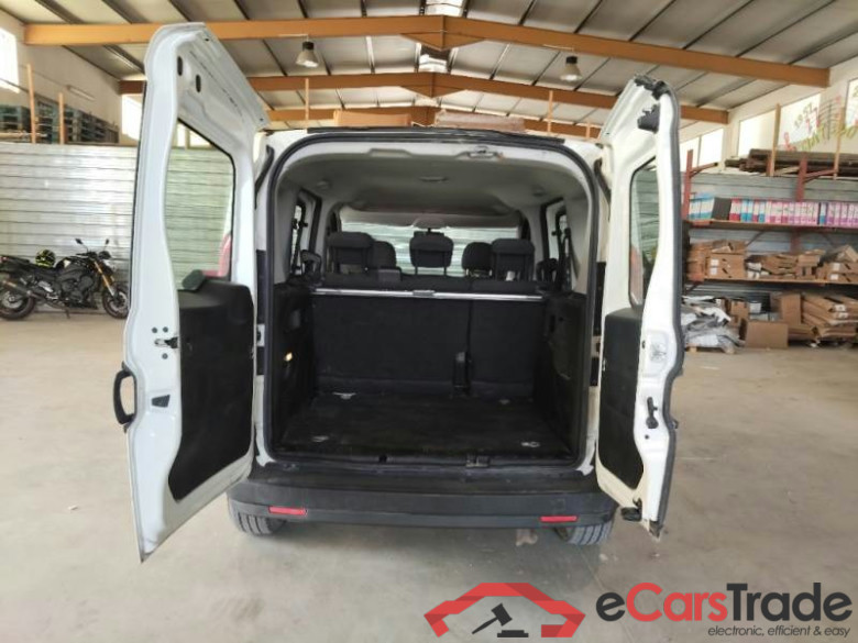 FIAT DOBLÒ CARGO / 2014 / 5P / COMBI CH1 EASY 1.6 MJET 120CV E6D N1 #5