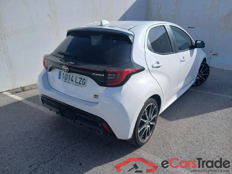 TOYOTA Yaris / 2020 / 5P / berlina con portón 1.5 120H GR Sport #2