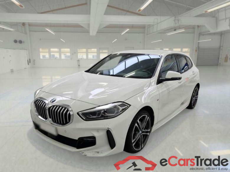 BMW SERIE 1 / 2019 / 5P / BERLINA 118D MSPORT