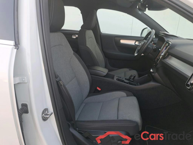 VOLVO XC40 / 2021 / 5P / todoterreno 1.5 T4 Recharge PHEV Core Auto #6