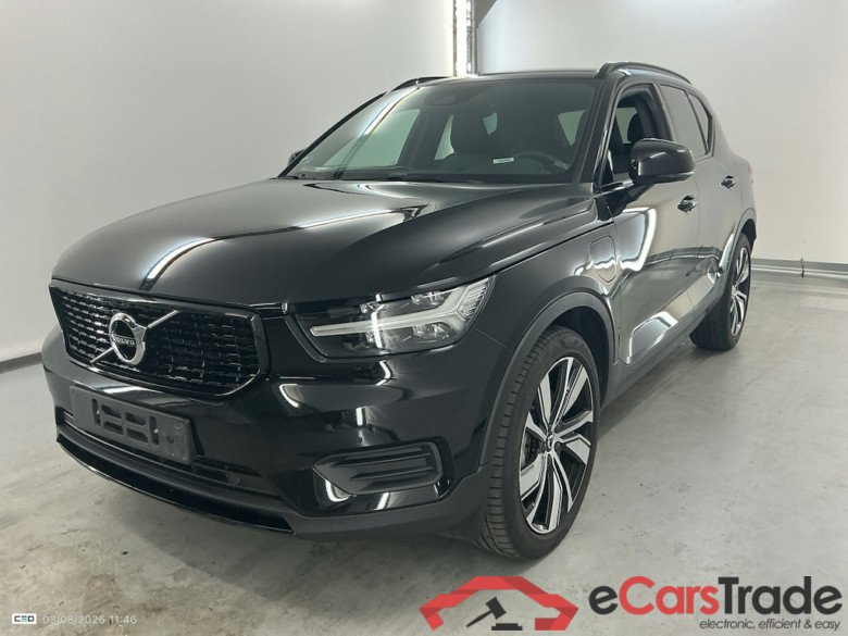 VOLVO XC40 1.5 T5 PHEV R-Design #1