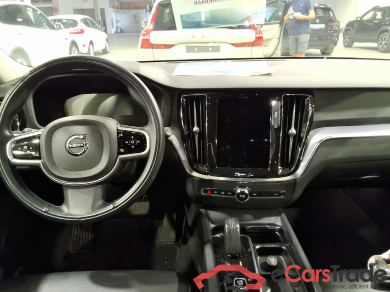 VOLVO V60 2.0 B3 GEARTRONIC MOMENTUM PRO #6