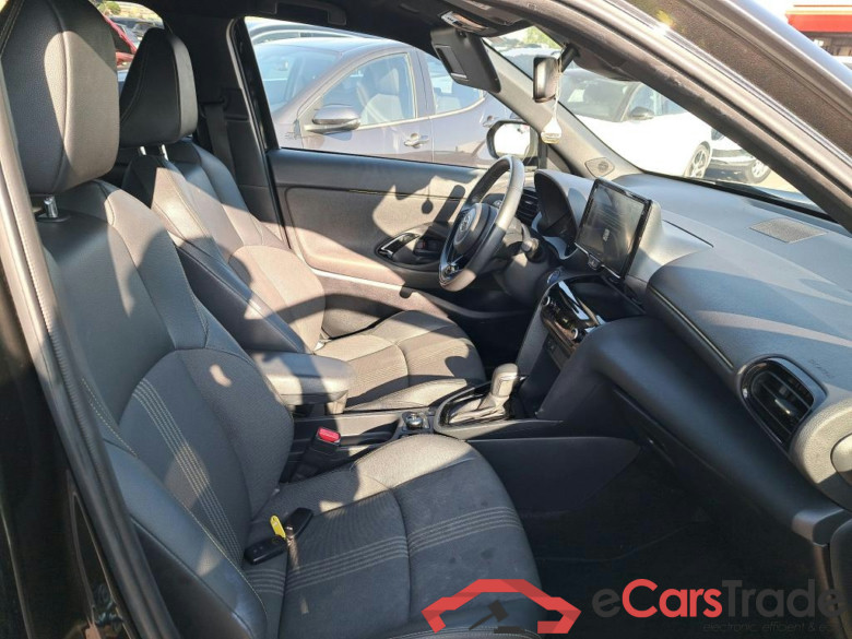 TOYOTA Yaris Cross / 2021 / 5P / todoterreno 1.5 120H Adventure #6