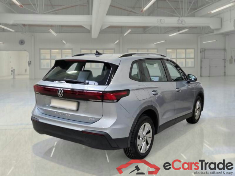 VOLKSWAGEN TIGUAN / 2023 / 5P / SUV 1.5 ETSI 96KW EVO ACT LIFE DSG #2