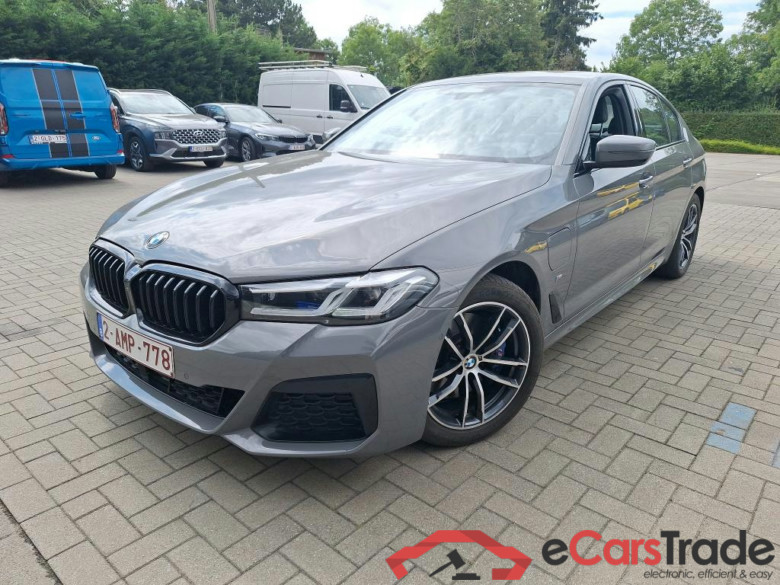 BMW - BMW 5 BERLINE 530e 292PK M Sport With Dakota Heated Front & Rear & Adaptive Suspension & Safety & Innovation & Driving Assistant Pro & Harman Kardon & Trailer Towing Hook * HYBRID * #1