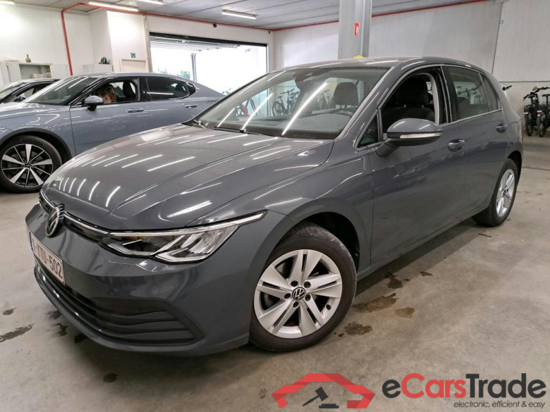 VOLKSWAGEN - VW  GOLF TSI 110PK Life With Side Assist & Travel Pack & Rear Camera * PETROL *