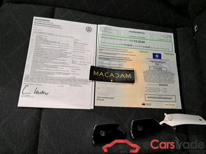 VOLKSWAGEN - VW  GOLF TSI 110PK Life With Side Assist & Travel Pack & Rear Camera * PETROL * #4