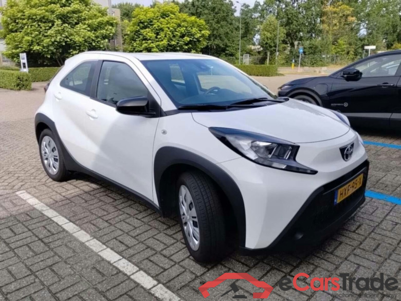 TOYOTA Aygo X 1.0 VVT-i MT Play #2
