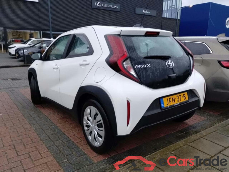 TOYOTA Aygo X 1.0 VVT-i MT Play #3