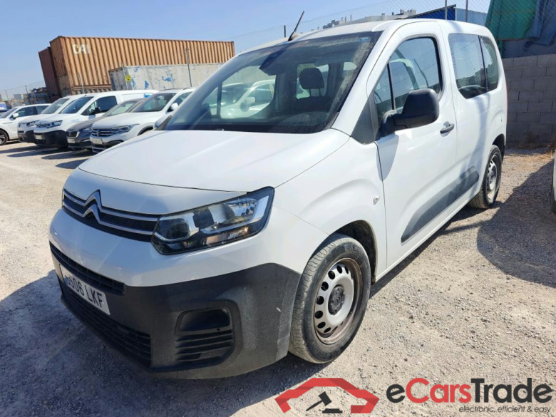 CITROEN Berlingo / 2018 / 4P / monovolumen compacto Talla M BlueHDi 100 S&S LIVE #1
