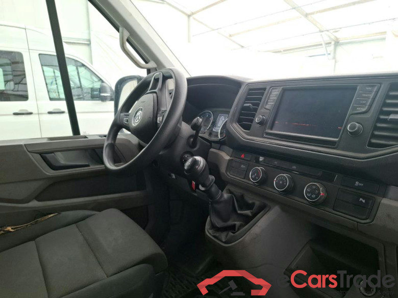 VOLKSWAGEN Crafter  2017  4P  Fourgon tôlé 2 0 TDI 140 35 L4H3 Procab Business Line #5