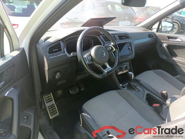 VOLKSWAGEN Tiguan / 2016 / 5P / todoterreno Sport 2.0 TDI 110kW (150CV) DSG #3