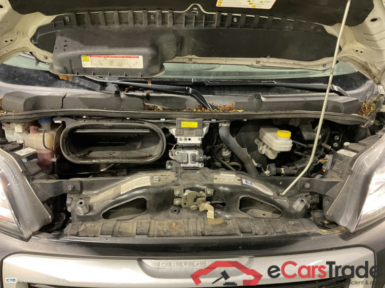 PEUGEOT Boxer 2.2 BLUEHDI S-S 140 ASPHALT 333 L2H2 #6