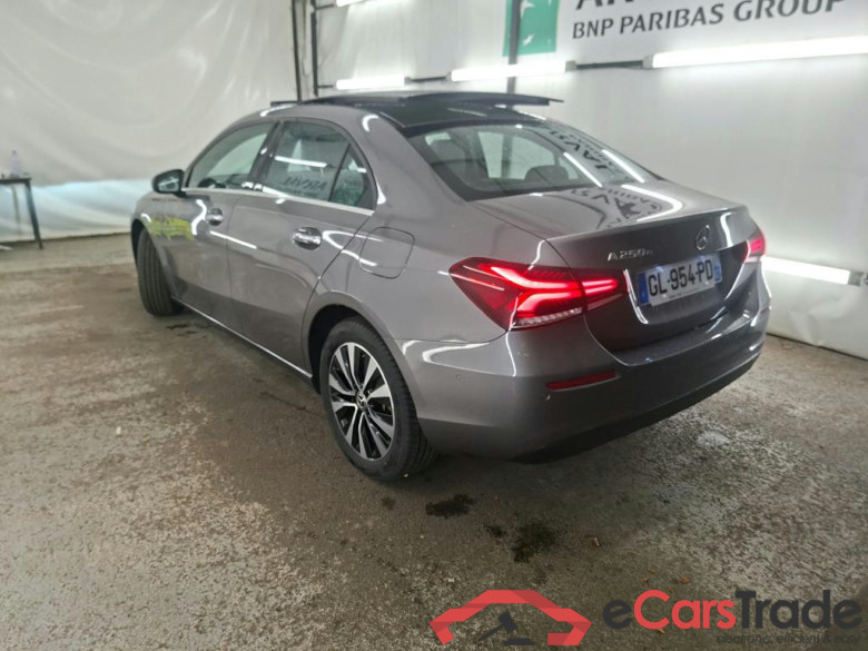 MERCEDES-BENZ Classe A Berline / 2018 / 4P / Berline A 250 e Business Line 8G-DCT #2