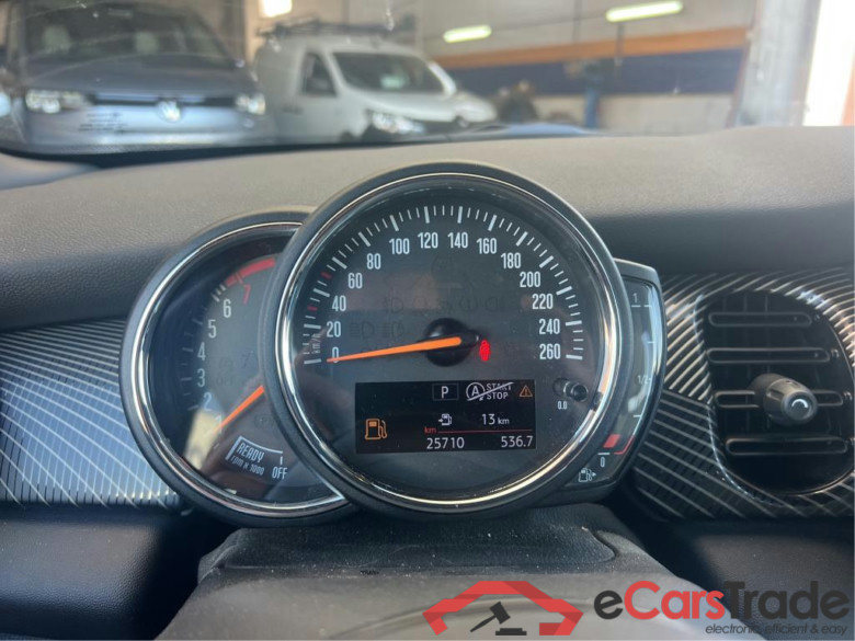 MINI MINI / 2021 / 5P / berlina con portón COOPER 5 PUERTAS #4