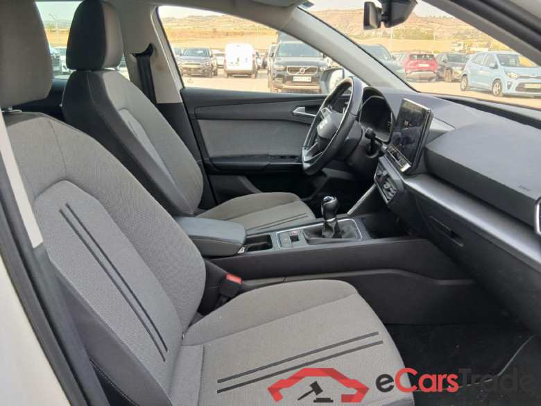 SEAT Nuevo León / 2020 / 5P / berlina con portón 1.0 TSI 81kW S&S Style Go (AC) #6