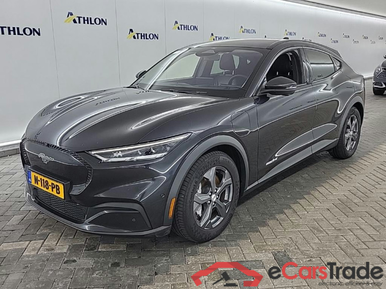 FORD Mustang Mach-E 75kWh RWD auto 5D 198kW