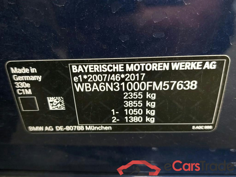 BMW - BMW 3 TOURING 330e 292PK Business Edition With Sensatec Sport Seats & Travel Pack & Driving Assistant & Parking Assistant Plus & Electric Trailer Hook  * HYBRID * #6