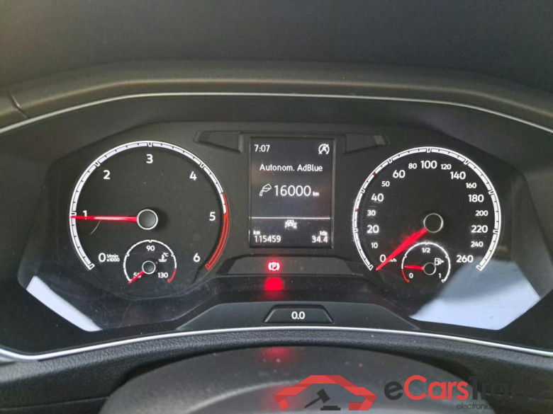 VOLKSWAGEN T-Roc / 2017 / 5P / todoterreno Advance 2.0 TDI 85kW (115CV) #4