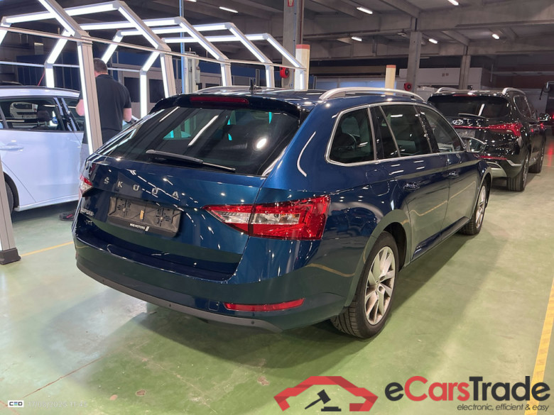 SKODA SUPERB COMBI 2.0 CRTDI 110KW DSG7 CLEVER+ #4