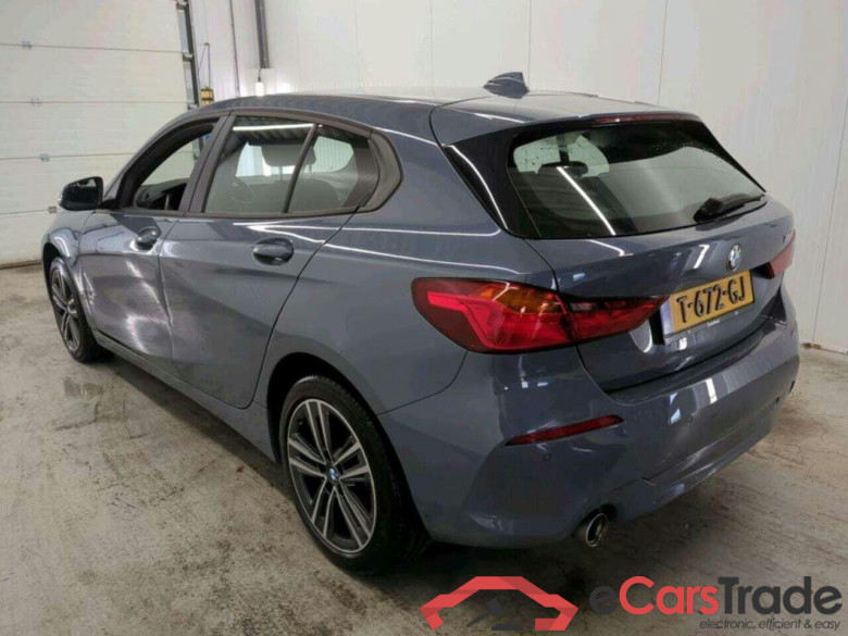 BMW 1-serie 118i Intro Ed. #6