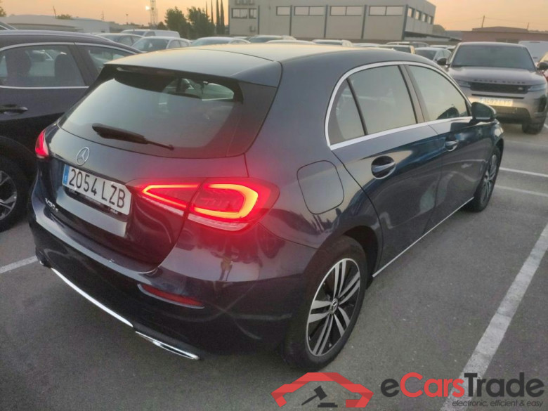 MERCEDES-BENZ Clase A / 2018 / 5P / berlina con portón A 250 e #2