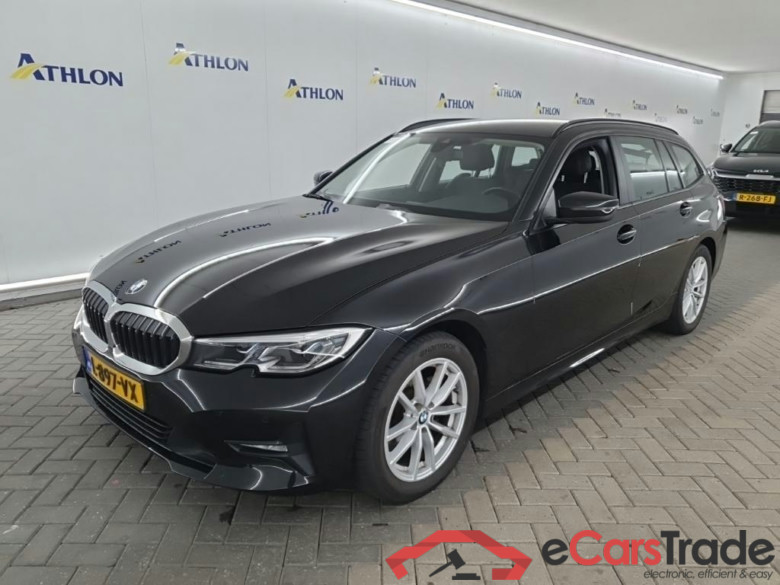 BMW 3-serie Touring 318dA 5D 110kW #1