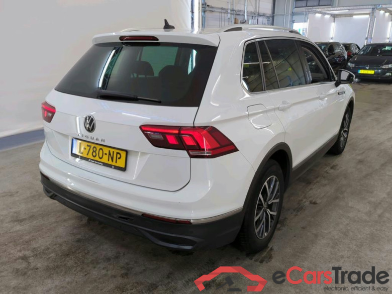 Volkswagen Tiguan 1.5 TSI 96kW Life Business 5d #2