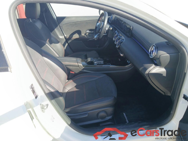 MERCEDES-BENZ Clase A / 2018 / 4P / sedán Sedán A 200 d #6