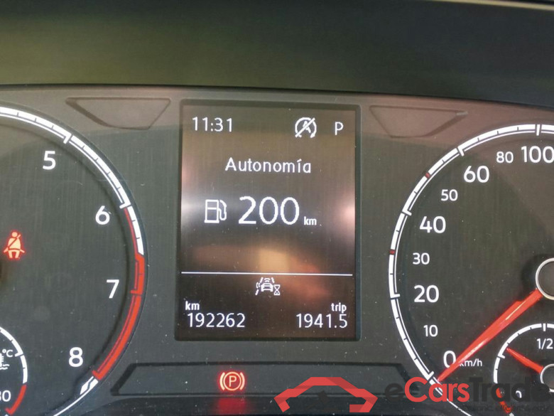 VOLKSWAGEN T-Cross / 2018 / 5P / todoterreno Advance 1.0 TSI 85kW (115CV) DSG (AC) #5