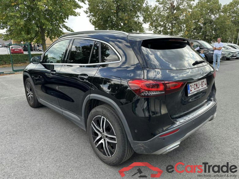 MERCEDES-BENZ GLA (H247) GLA 180 Luxury Line #4