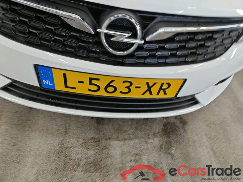 Opel Astra Sports Tourer 1.2 turbo 81kW Edition 5d #5