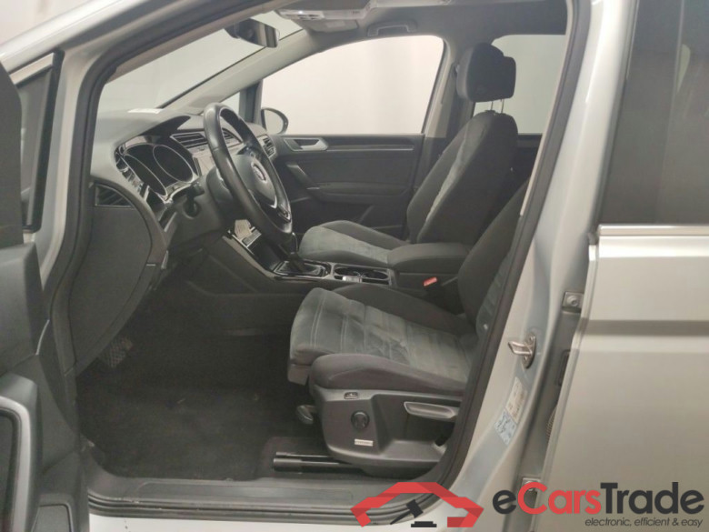 Volkswagen Touran 1.6 TDi Highline DSG 5d #3